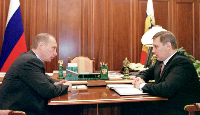 Mihail Kasianov și Vladimir Putin. FOTO EPA EFE