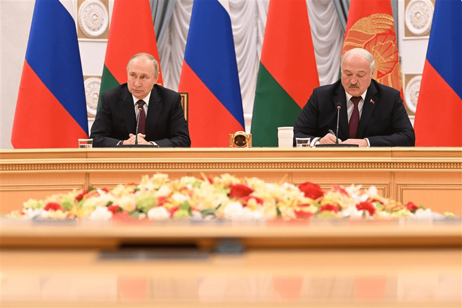 Stăpânul forțelor întunecate: Putin le-a dăruit aliaților din CSI „inele ale puterii”