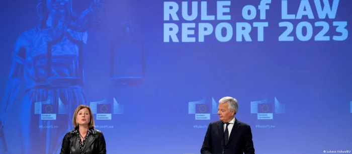 Comisarii europeni Vera Jourová şi Didier Reynders au participat la prezentarea raportului