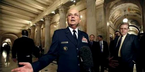 Michael Hayden, fost director al CIA Foto: Reuters