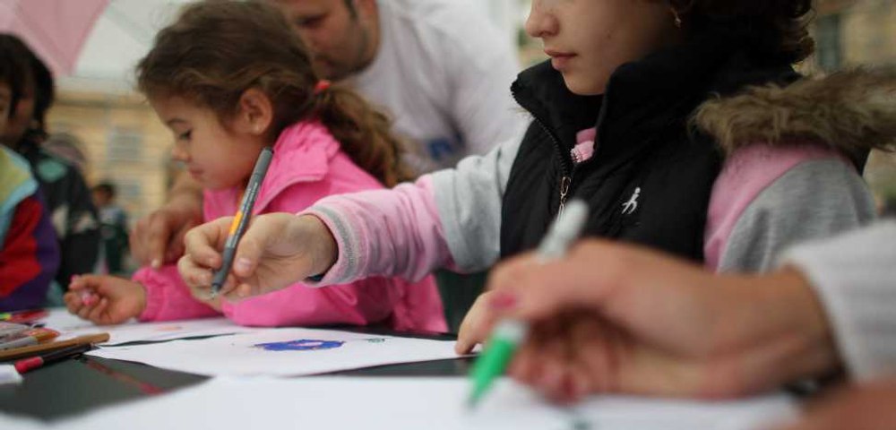 Elevii ar putea primi tichete pentru îmbrăcăminte și rechizite