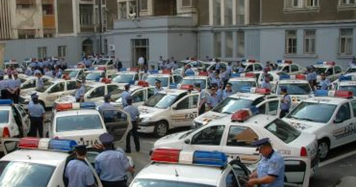 820 de maşini la preţuri mai mici vor înlocui Loganurile de 70.000 de euro ale Poliţiei