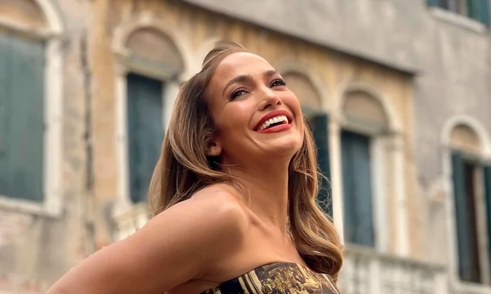 1 j lo 14 jpg jpeg