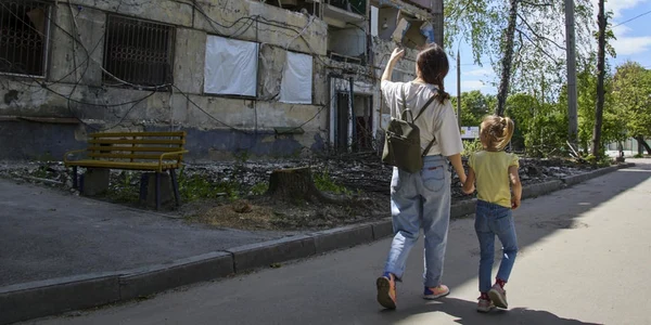 Razboi Ucraina Rusia distrugeri Harkov cozi alimente ajutaoare 12-13 mai 2022 FOTO EPA-EFE