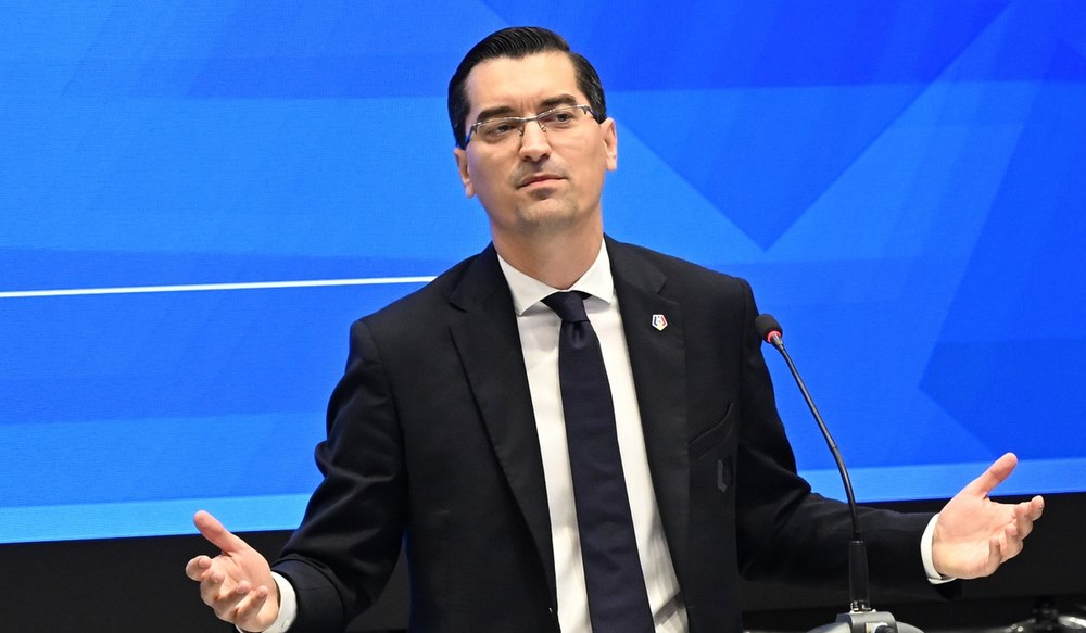 Contracandidatul surpriză la președenția FRF. Principalul său obiectiv este să înlăture regimul Burleanu 