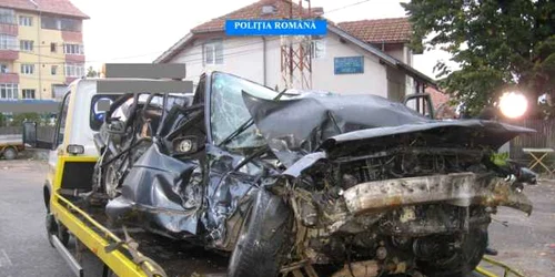 Tânărul care şi-a omorât doi prieteni în accidentul de la Slătioara a fost arestat pentru 29 de zile