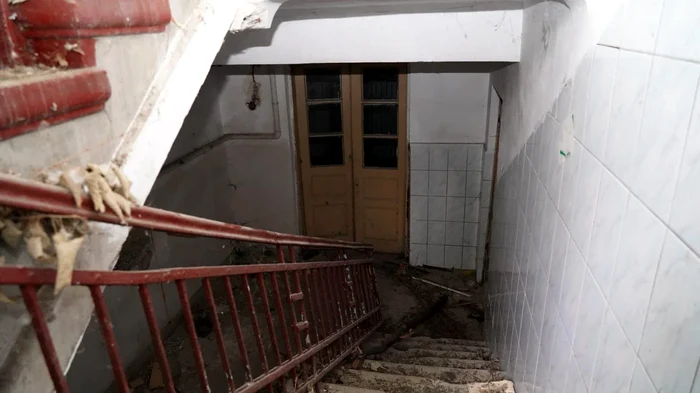 Clădirea fostului Spital de Boli Infecțioase s-a deteriorat în ultimii ani. FOTO CJD