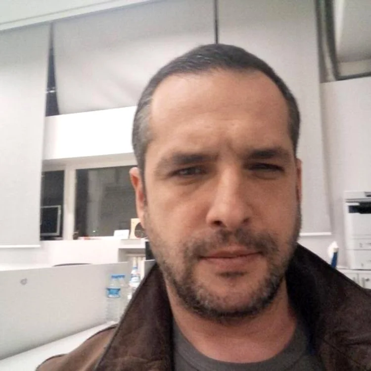 
    Cristina şi Mădălin se iubesc tot mai mult, pe zi ce treceFoto: Arhivă personală  