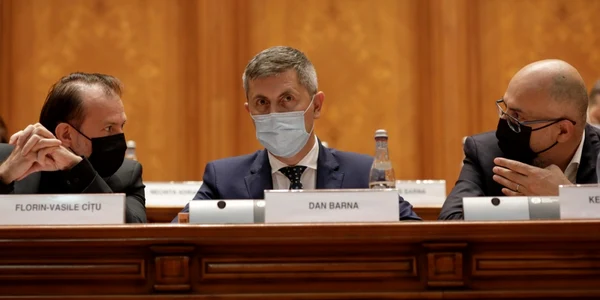Moţiune de cenzură - Florin Cîţu - Dan Barna - Kelemen Hunor - 29 iun 2021 / FOTO Inquam Photos / George Călin