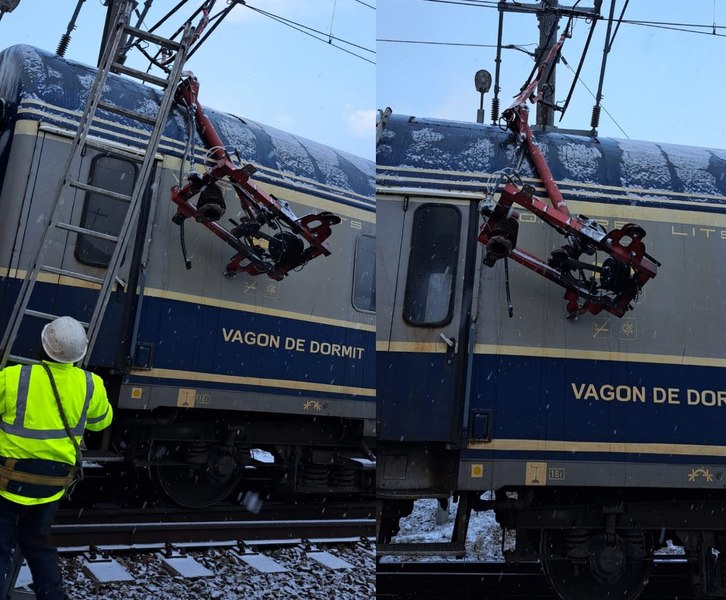 Incident feroviar grav la Azuga: 3 tinere au ajuns la spital. Trenurile au întârzieri de peste două ore