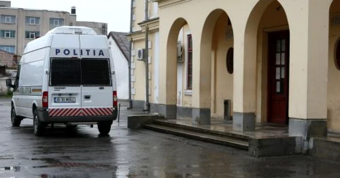 Pe rolul Tribunalului Dolj mai sunt 400 de dosare în aceeaşi cauză