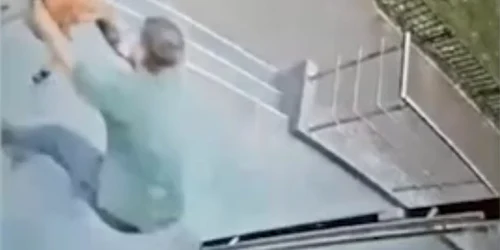 copil luat cu forța din București și dus în Italia  jpg