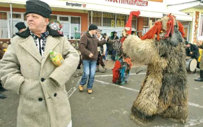 Şase tineri muzicieni din Craiova au anunţat pe internet că au înfiinţat un grup de colindători 