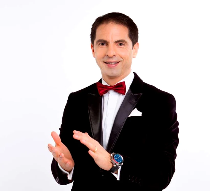 
    Dan Negru  
