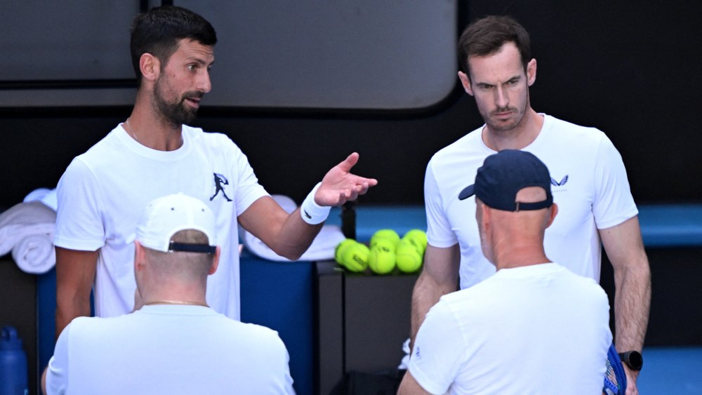 Novak Djokovic a intrat pe mâna noului antrenor la Melbourne