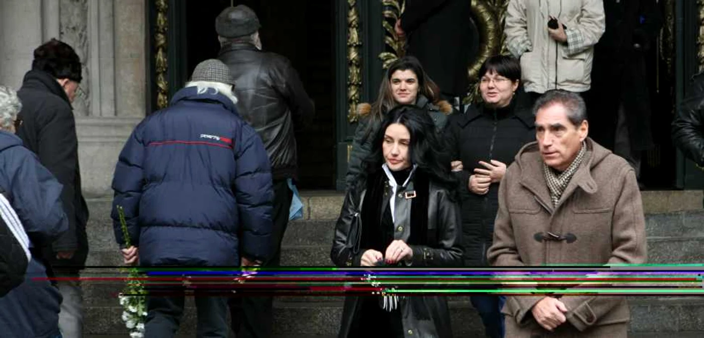 Fostul premier Petre Roman şi soţia lui, cântăreaţa Silvia Chifiriuc FOTO Adevărul/Marian Iliescu