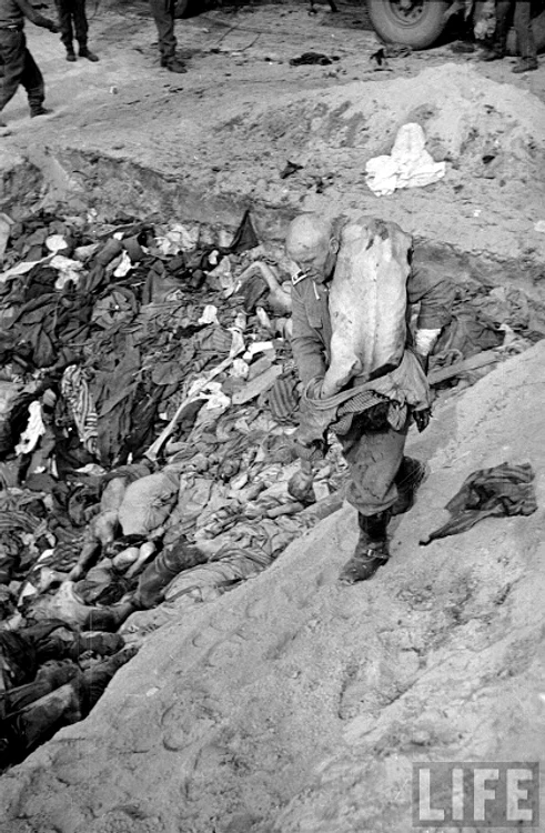 bergen belsen concentration camp 1945 7 0 jpeg jpeg