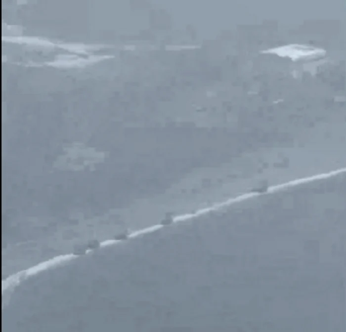 Convoi de tancuri în estul Ucrainei FOTO Captură Video