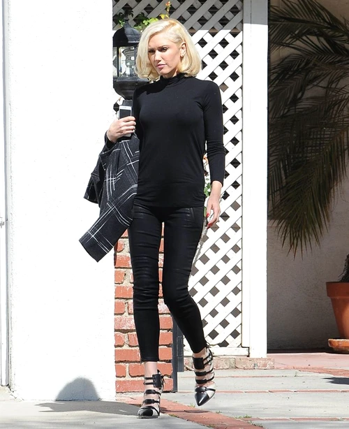 gwen stefani hepta 1962093 jpeg