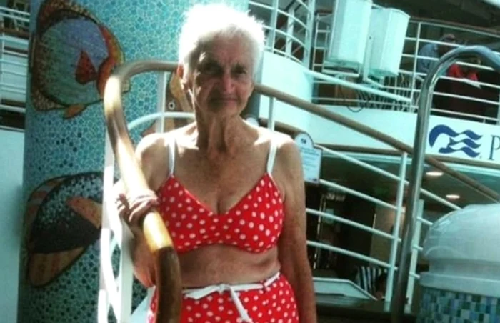 Irene Carney a purtat acest costum de baie în vacanțăFoto: Facebook