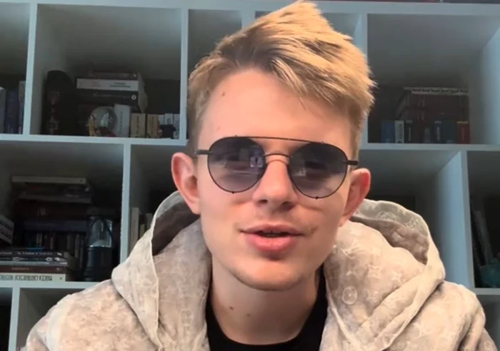 VIDEO Fiul Laurei Vicol, inculpată în dosarul Nordis, sfidează românii pe TikTok: „Eu stau la Monaco, voi nu. Eu port geci de 5.000 de euro, voi nu”