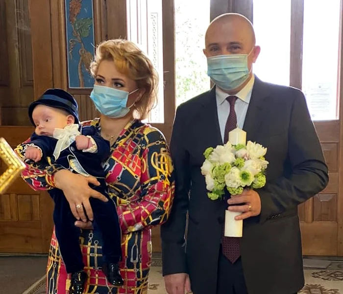 Cornelia și Lupu Rednic au nășit un băiețelfoto: arhivă personală