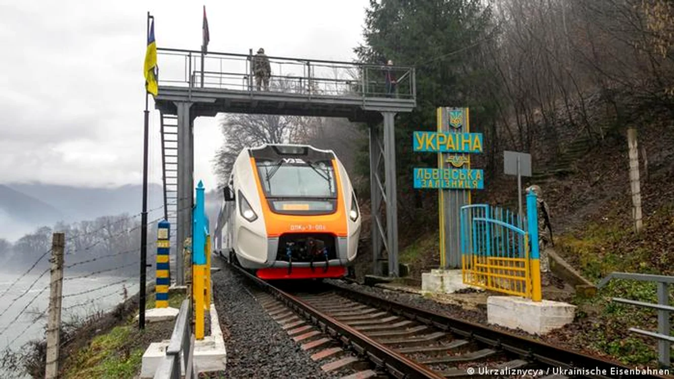 Linia de cale ferată de la frontiera Ucrainei cu România a fost modernizată 
