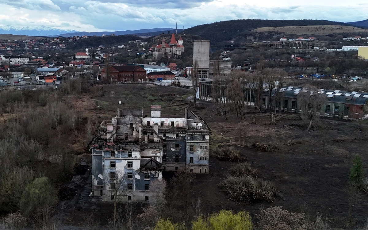Clădirea de epocă a fostei școli de ucenici. Foto: Daniel Guță. ADEVĂRUL
