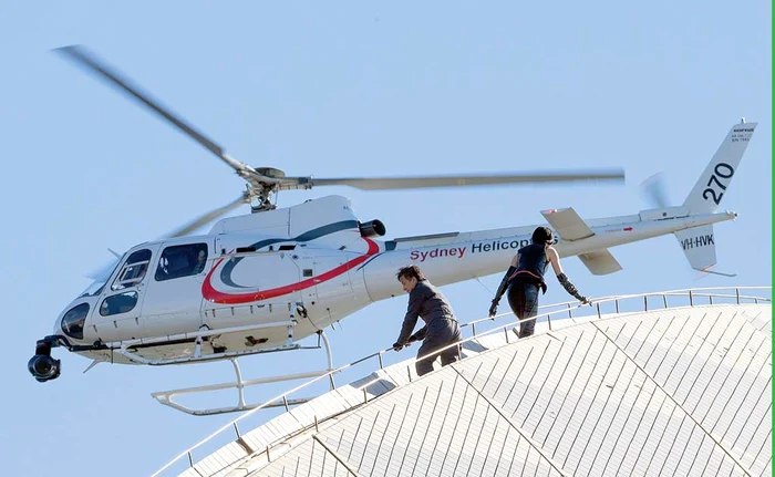 Scena de luptă este filmată din elicopter