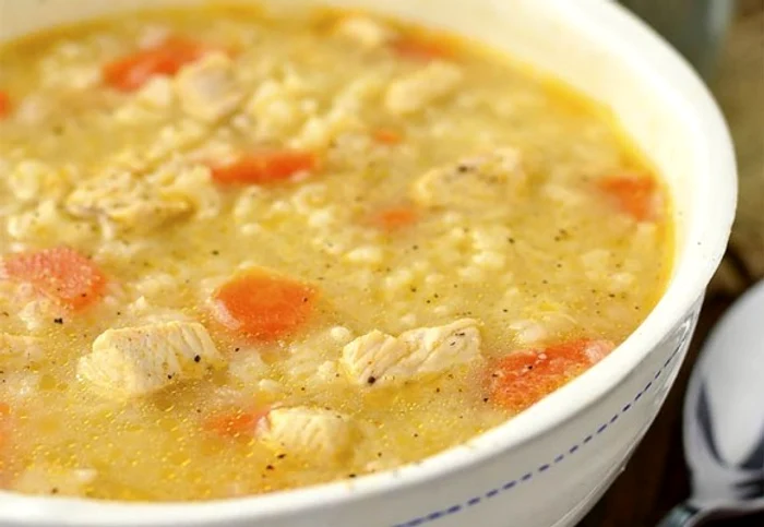 
    Descoperă o reţetă simplă de supă de pui!clickpoftabuna.ro  