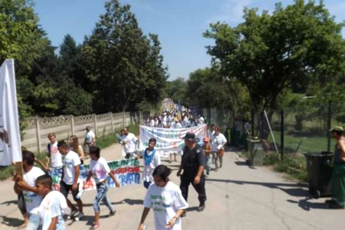 Peste 500 de persoane au participat la marş. FOTO: Remus Florescu