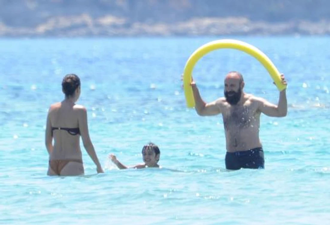 Halit Ergenç şi familia
