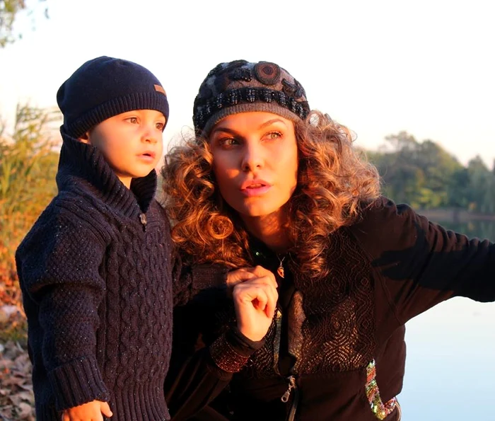 Anna Lesko si fiul ei jpeg