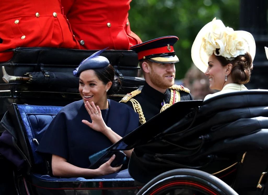 Harry, Meghan şi Kate, pe vremea când formau o familie fericită ( Foto: Profimedia)