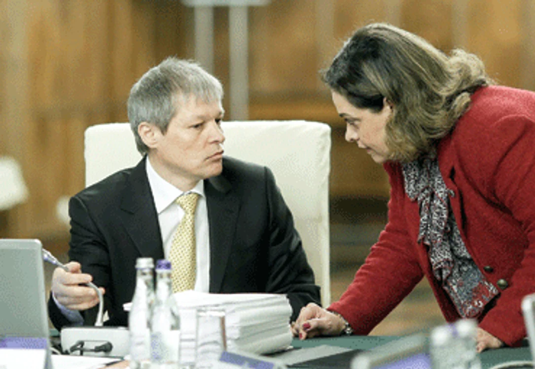 
    Ministrul muncii Ana Costea a spus că demisionează dacă guvernul Cioloş aprobă proiectul respins de sindicate  
