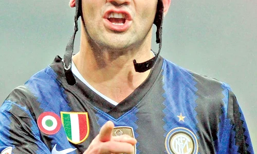 chivu17 sport chivu tifet  jpeg