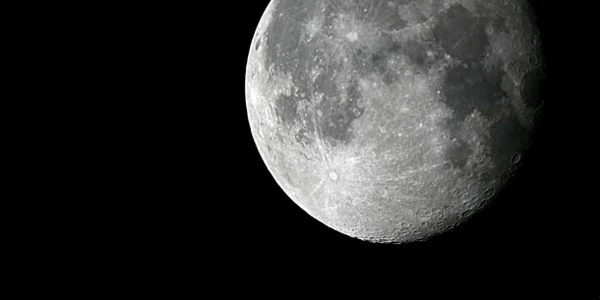 conjunctia luna uranus FOTO observator barlad