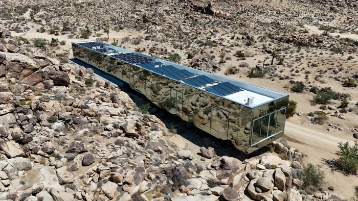 „Casa Invizibilă” se află în California (Foto: Profimedia)