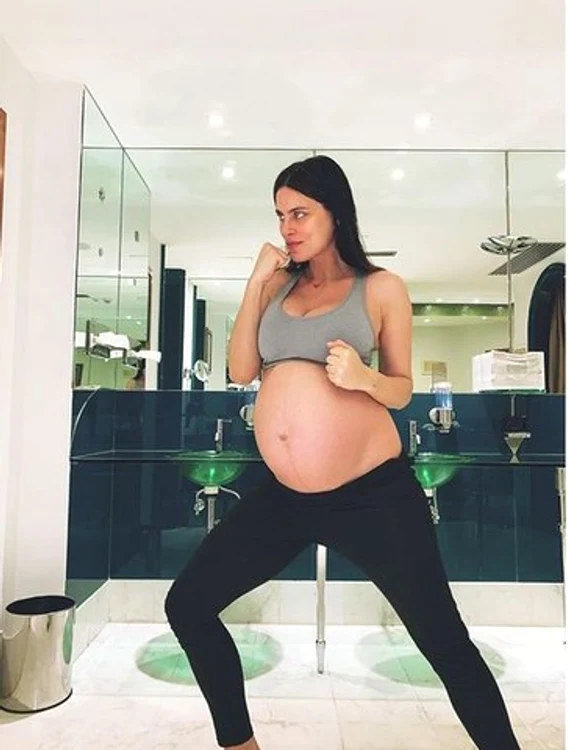 În 2019, Catrinel se pregătea să devină pentru prima dată mămică de fetiță