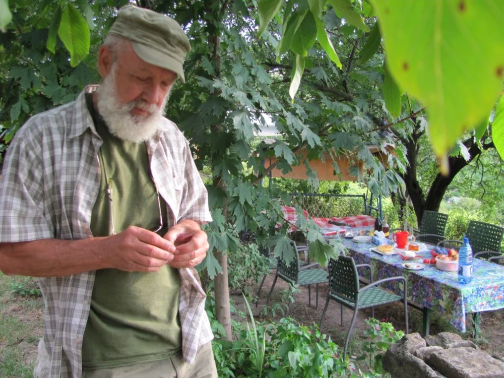 Arhitectul Vlad Calboreanu, în raiul său de la Izvoarele - Dobrogea Foto S.I.
