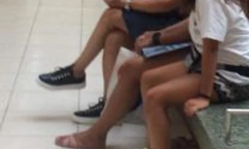 Cele trei au luat la pas câteva magazine, dar și au făcut timp și pentru odihnă jpeg