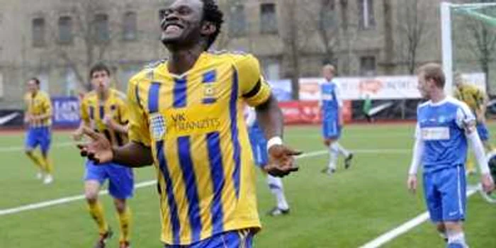 Mike Tukura (sursa: uefa.com)