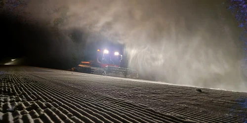 Pârtie schi. FOTO Domeniul Schiabil Azuga / Facebook