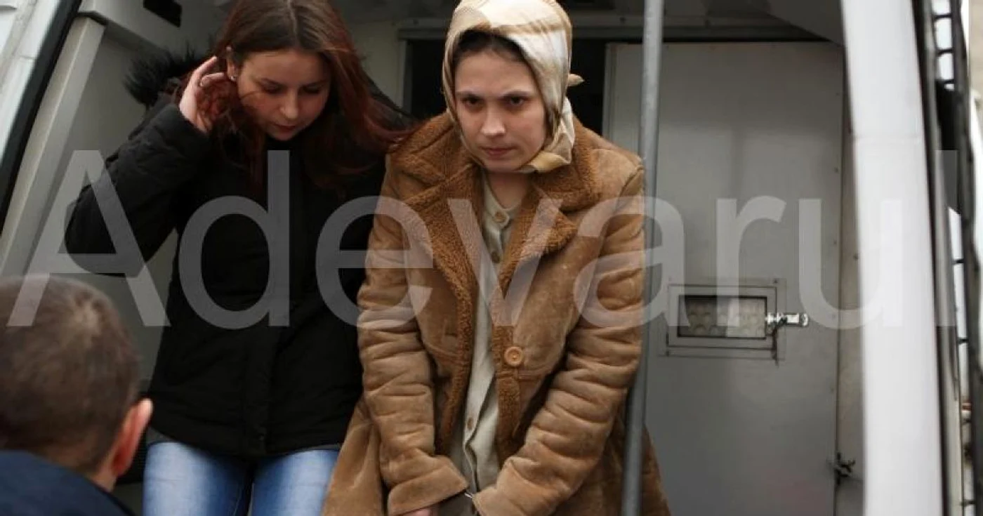 Monica Iudeanu a fost prezentată magistraţilor cu propunere de arestare Foto. Stelian Grăjdan