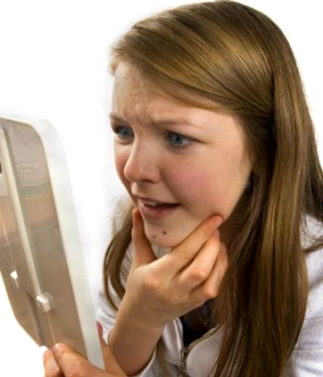 Există un tratament naturist pentru acnee şi coşuri jpeg