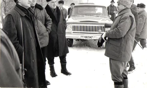 Nicolae Ceaușescu, vânătoare pe timp de iarnă cu șefii misiunilor diplomatice din România (© Fototeca online a comunismului românesc”)