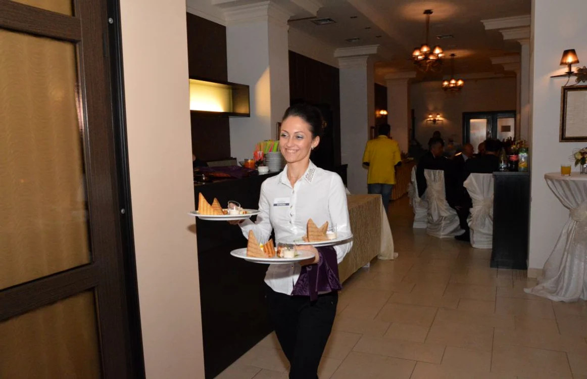 Inclusiv restaurantele se regăsesc în lista societăţilor care acceptă tichete sociale FOTO. arhiva Adevărul