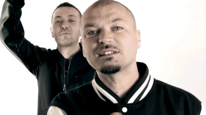 
    La Familia, în conflict cu Oana PelleaSursă foto: Arhivă personală   