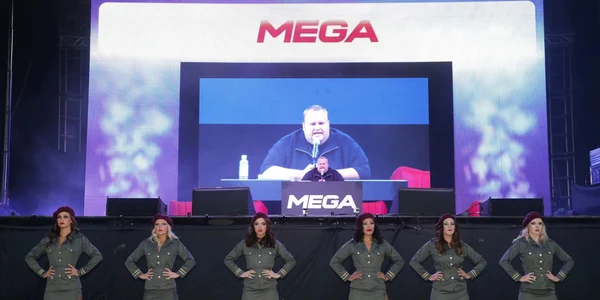 lansare mega reuters