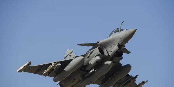 avion de lupta francez jpeg